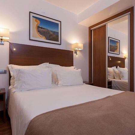Hotel Miramar - ساو بيدرو دي مويل المظهر الخارجي الصورة