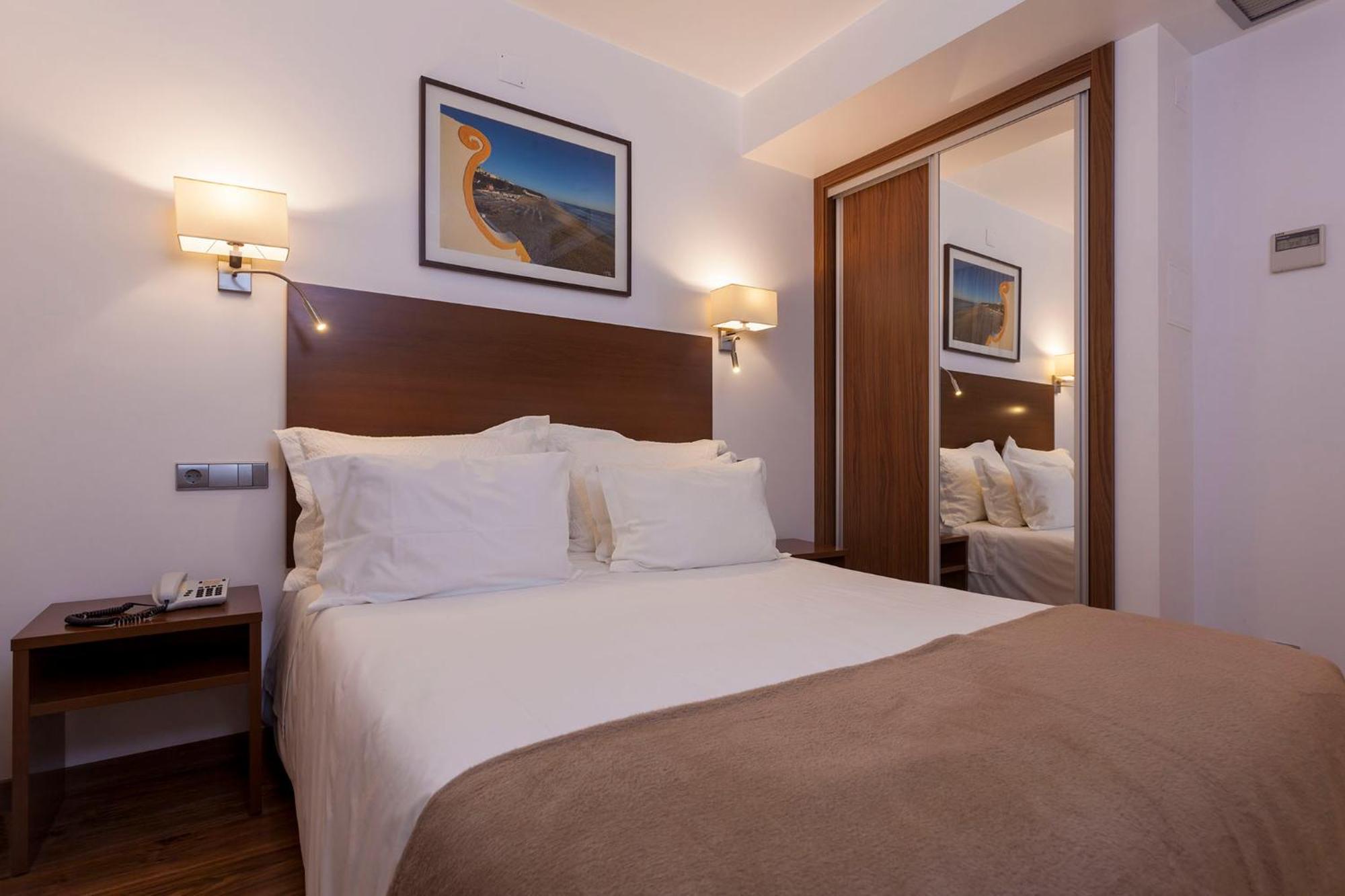 Hotel Miramar - ساو بيدرو دي مويل المظهر الخارجي الصورة